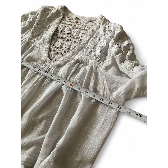 Free People Carry Me Away Crop Top Blouse Shirt Embroidered Crochet Size L - Picture 7 of 9